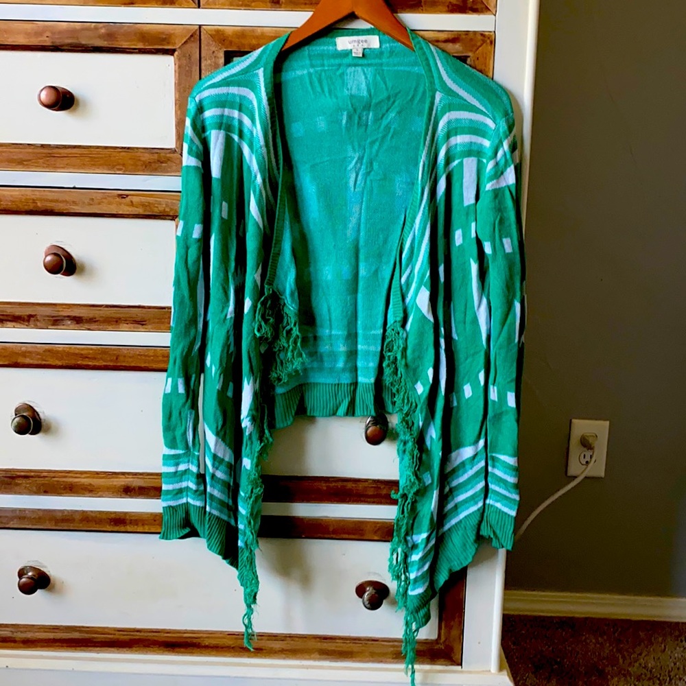 2 for $25 GUC green and white print fringe cardigan